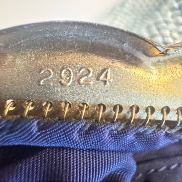 Vintage Mesh Whiting & Davis Ivory Handbag w/ Gold Kiss Lock Circa 1940’s-50’s - Picture 7 of 13